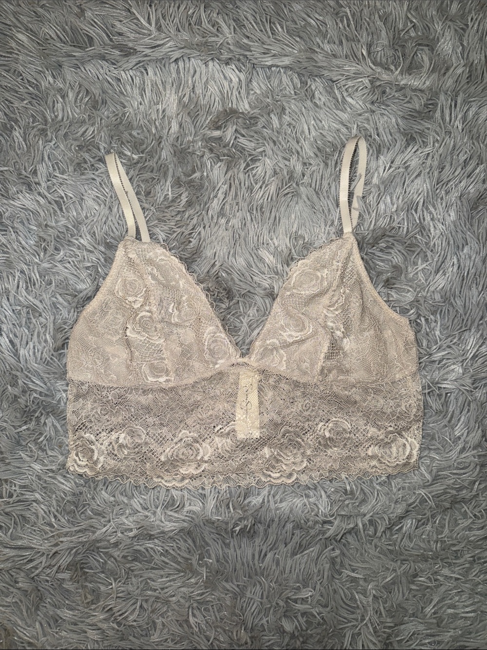 Jessica Simpson Lace Bralette in Light Beige